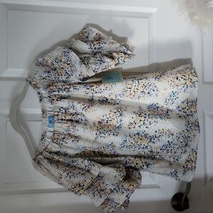 CeCe Embroidered Top sz XS